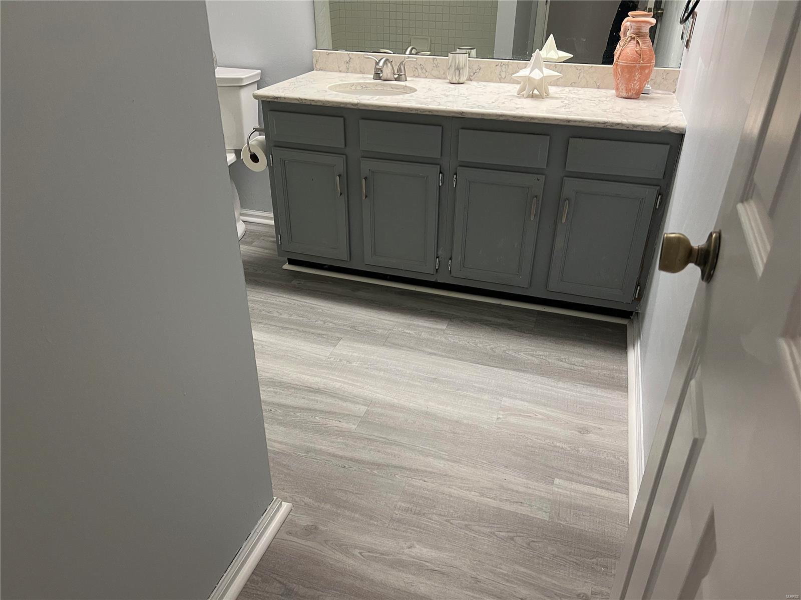 Arrowhead Condominiums - Residential