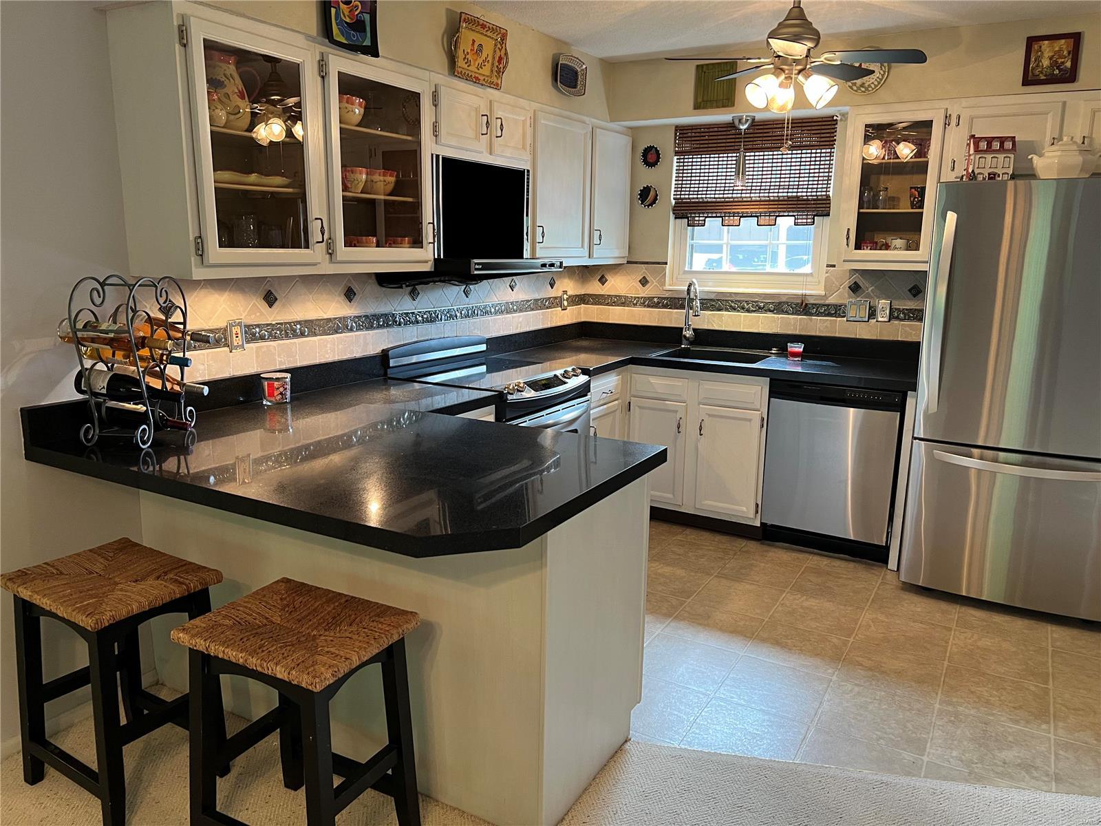 Arrowhead Condominiums - Residential