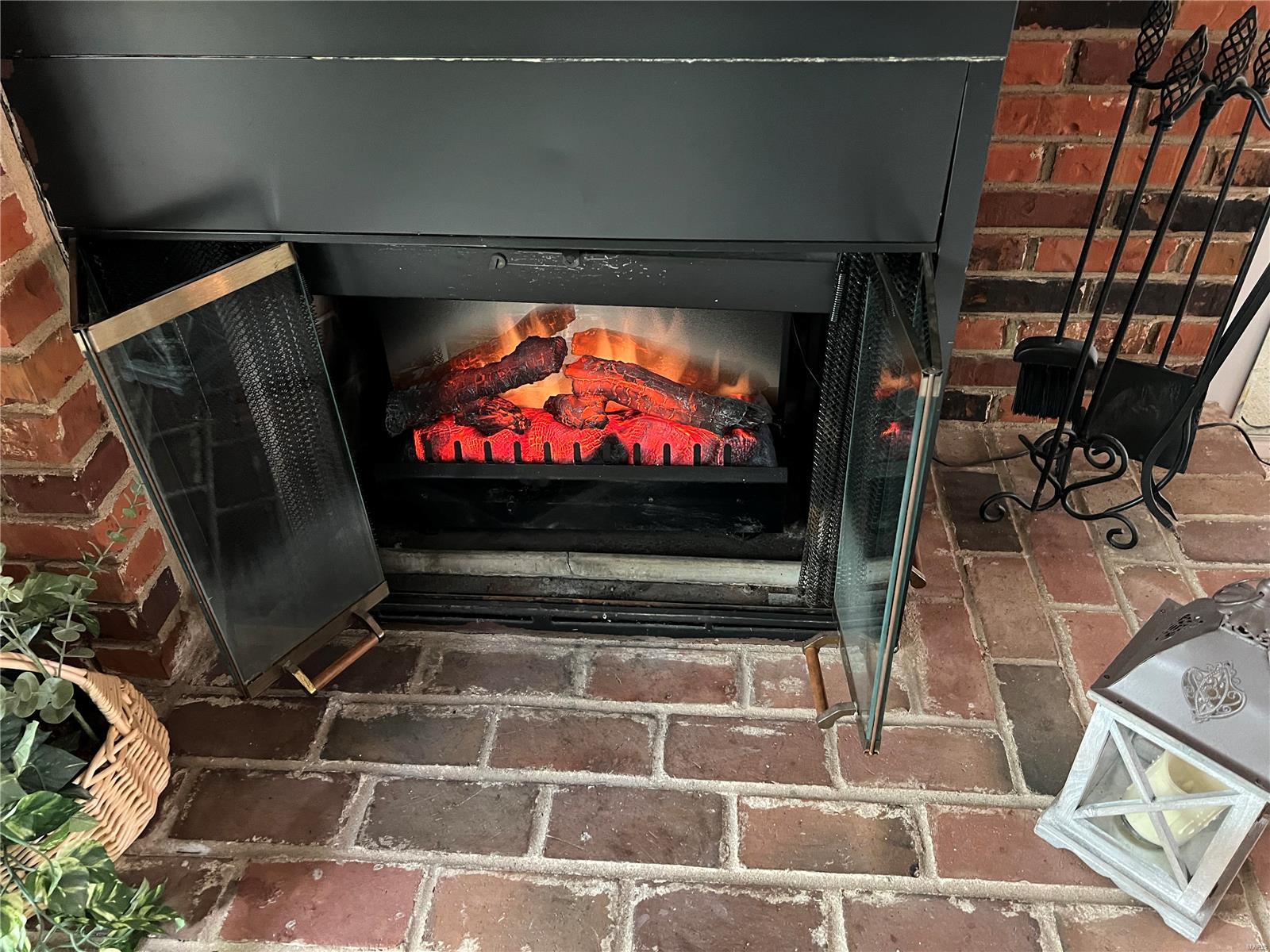 Arrowhead Condominiums - Residential