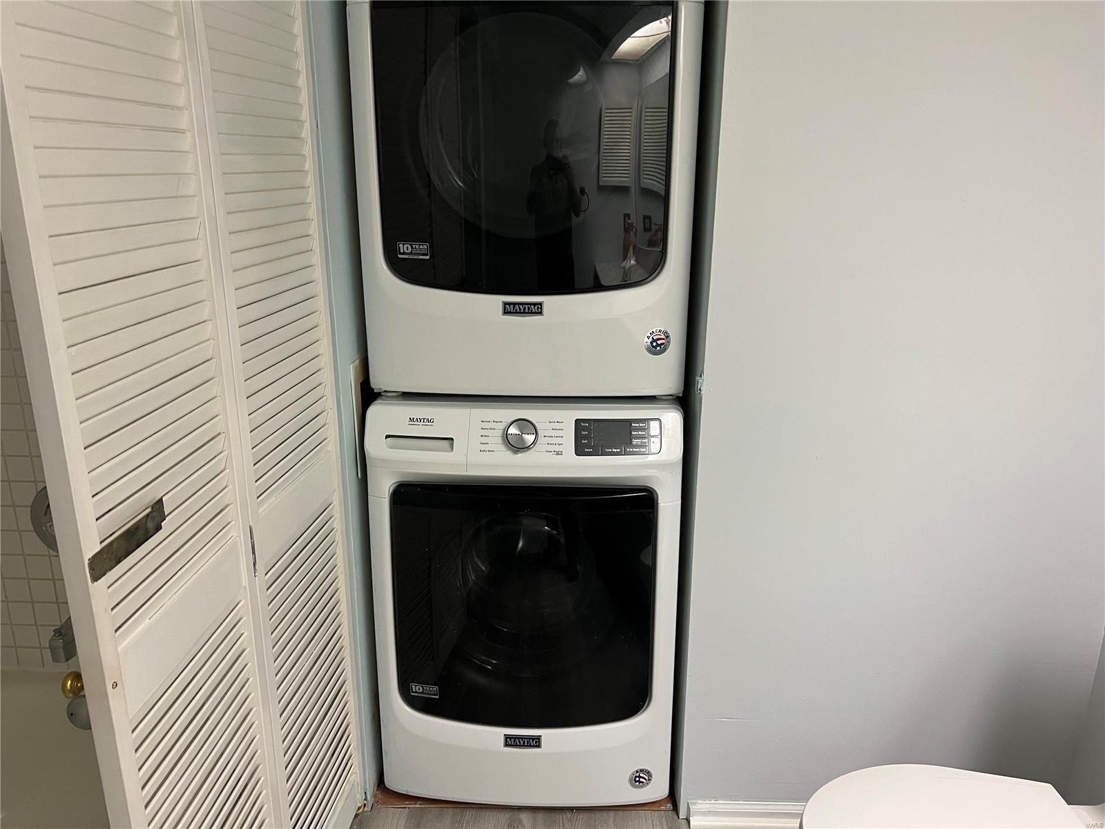 Arrowhead Condominiums - Residential