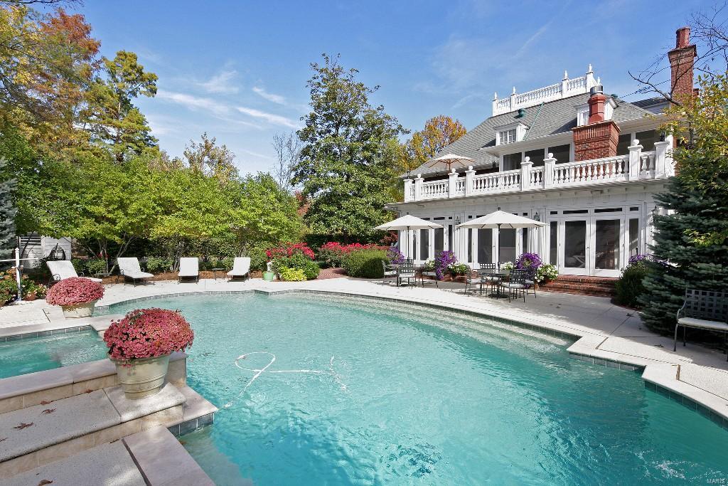 Mrs A W Mills - Residential