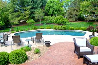 Manors Of Town & Country Bristol Manor - Residential