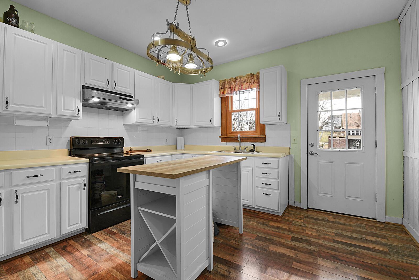 West 2nd Street - Residential
