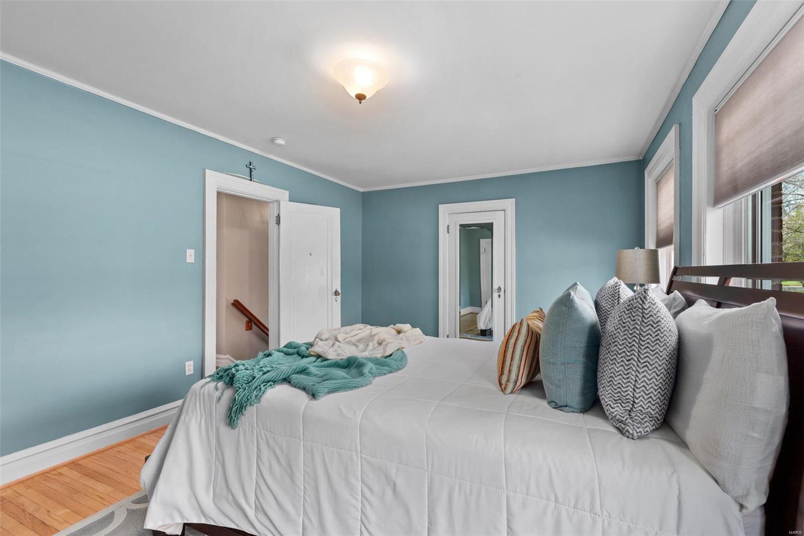 Country Club Court - Residential