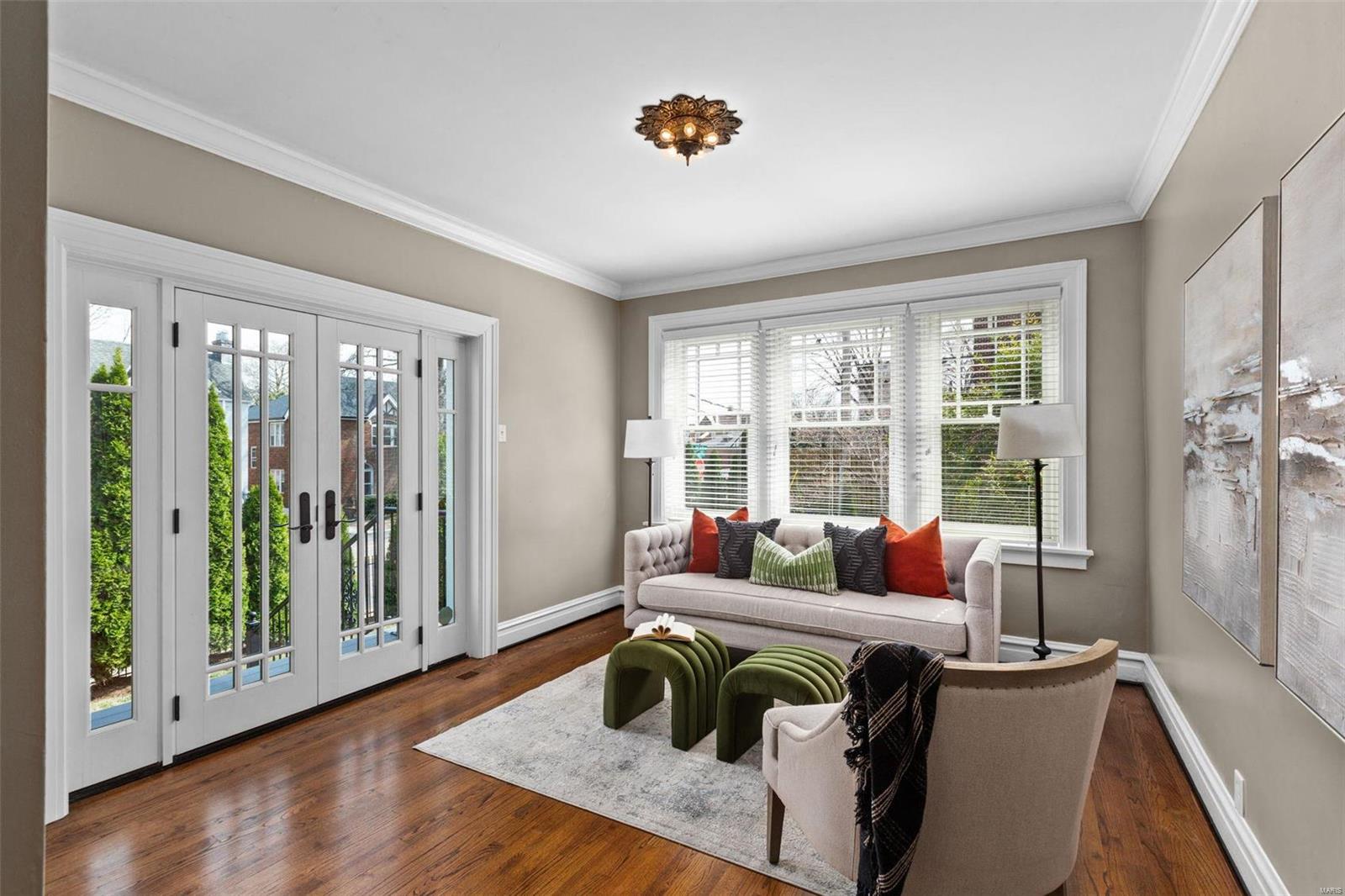 Country Club Court - Residential