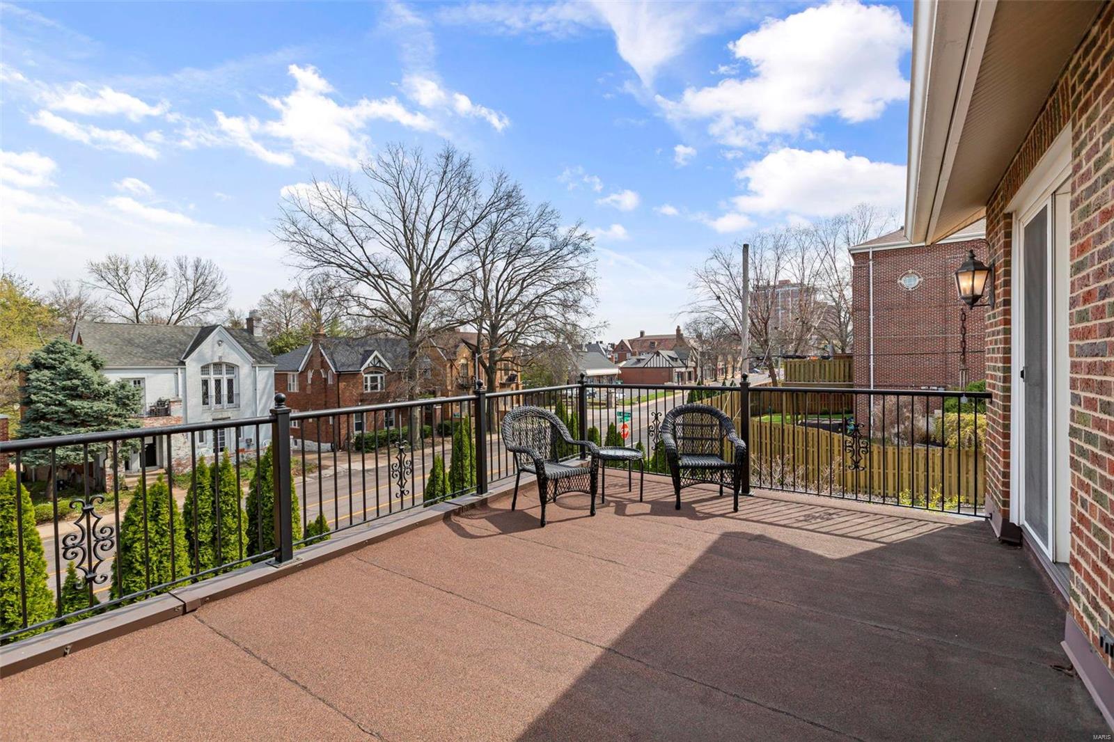 Country Club Court - Residential