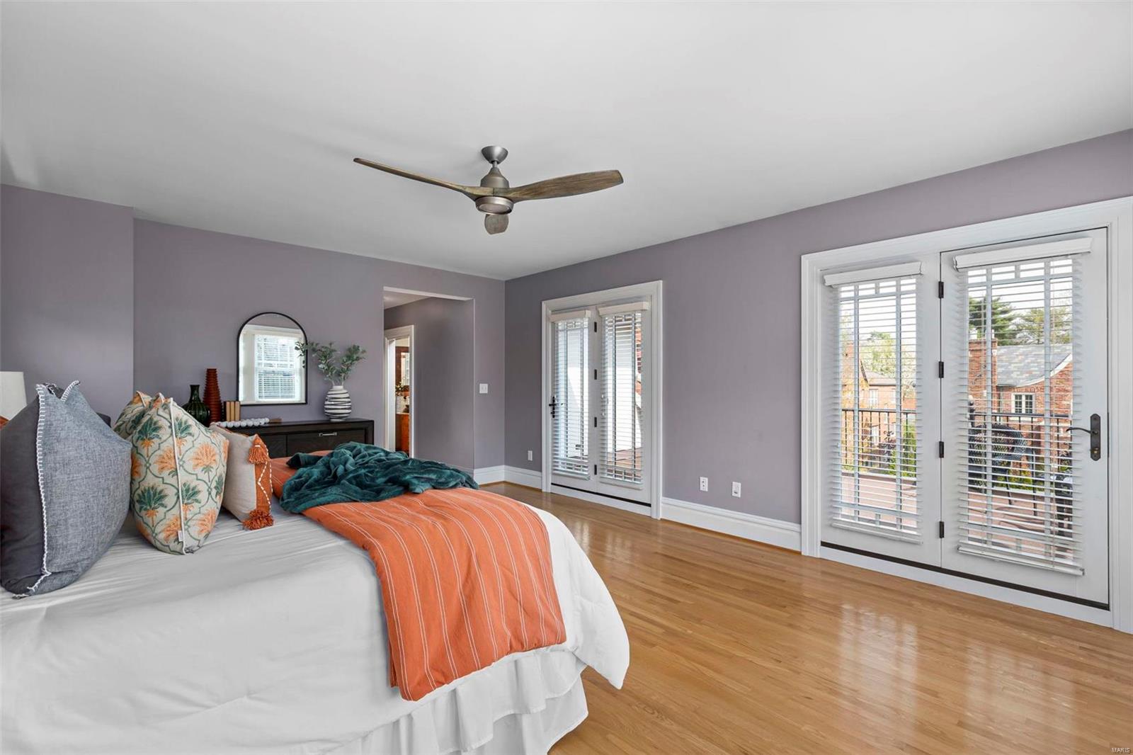 Country Club Court - Residential