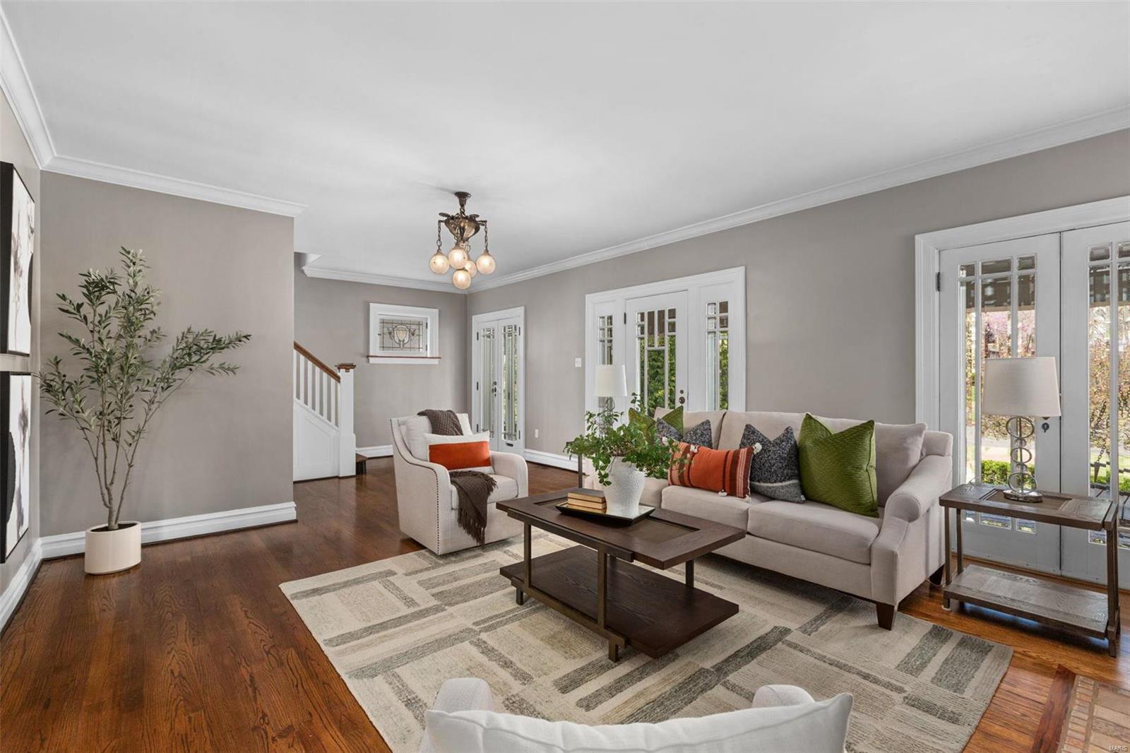 Country Club Court - Residential