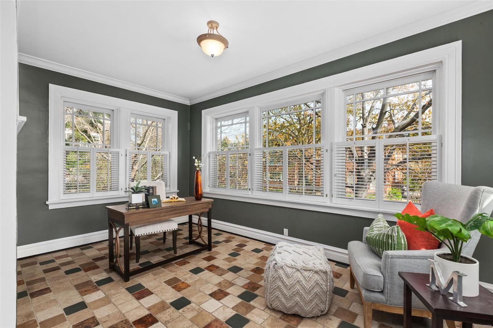 Country Club Court - Residential