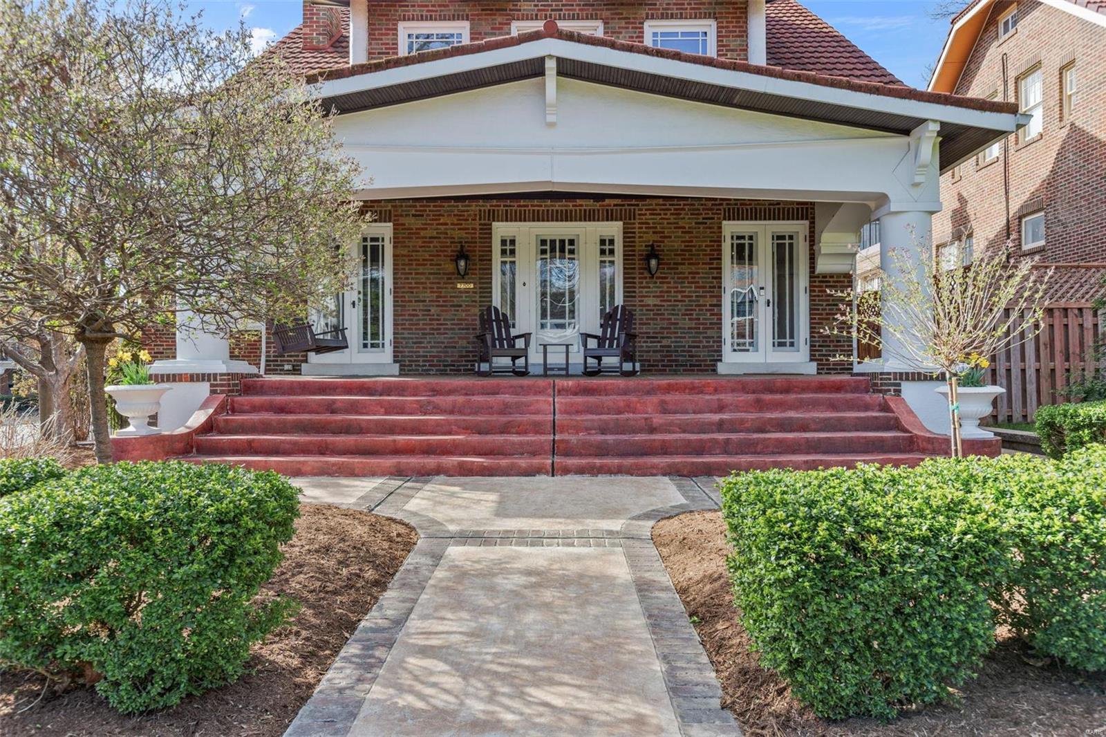 Country Club Court - Residential