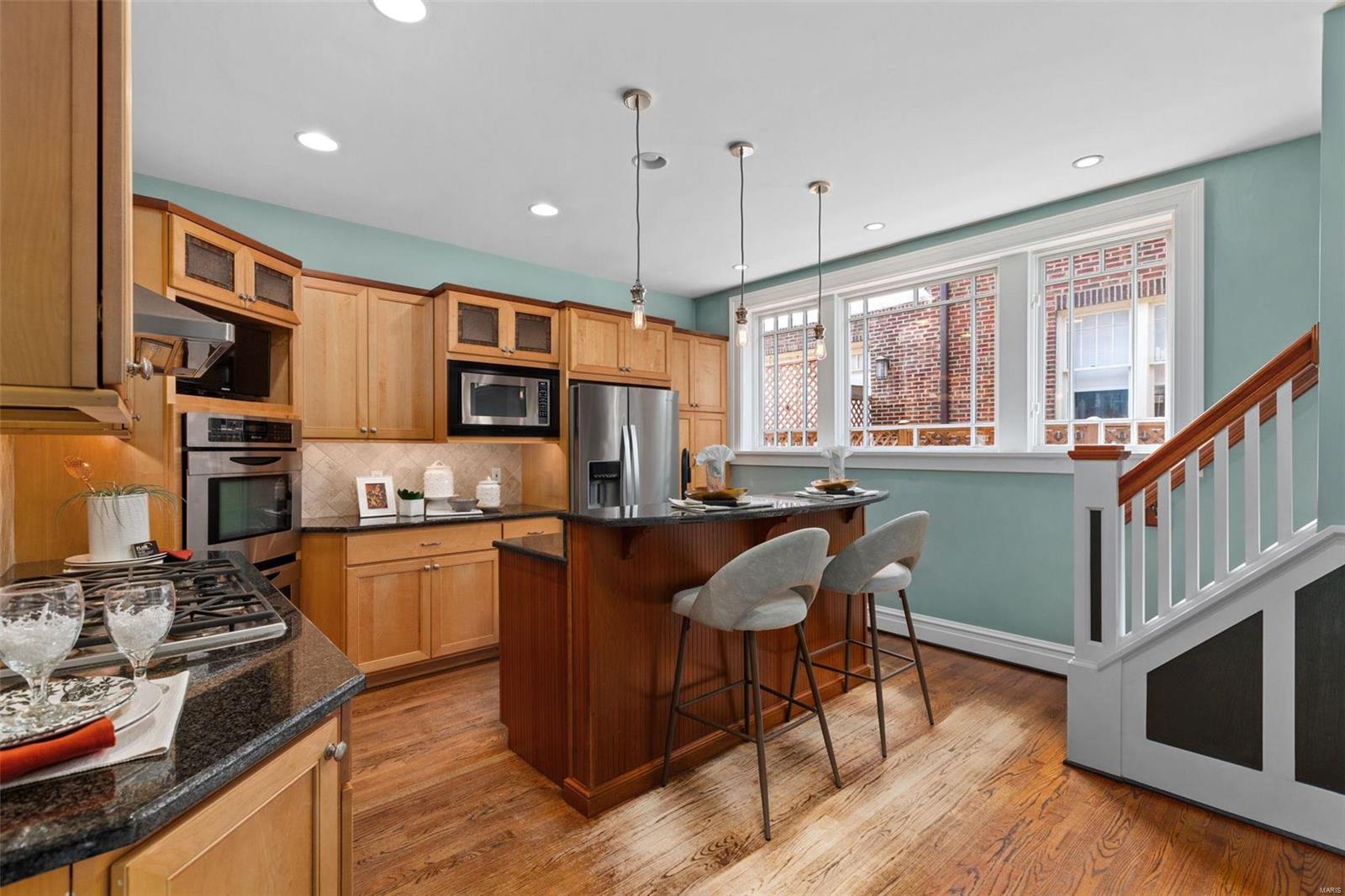 Country Club Court - Residential