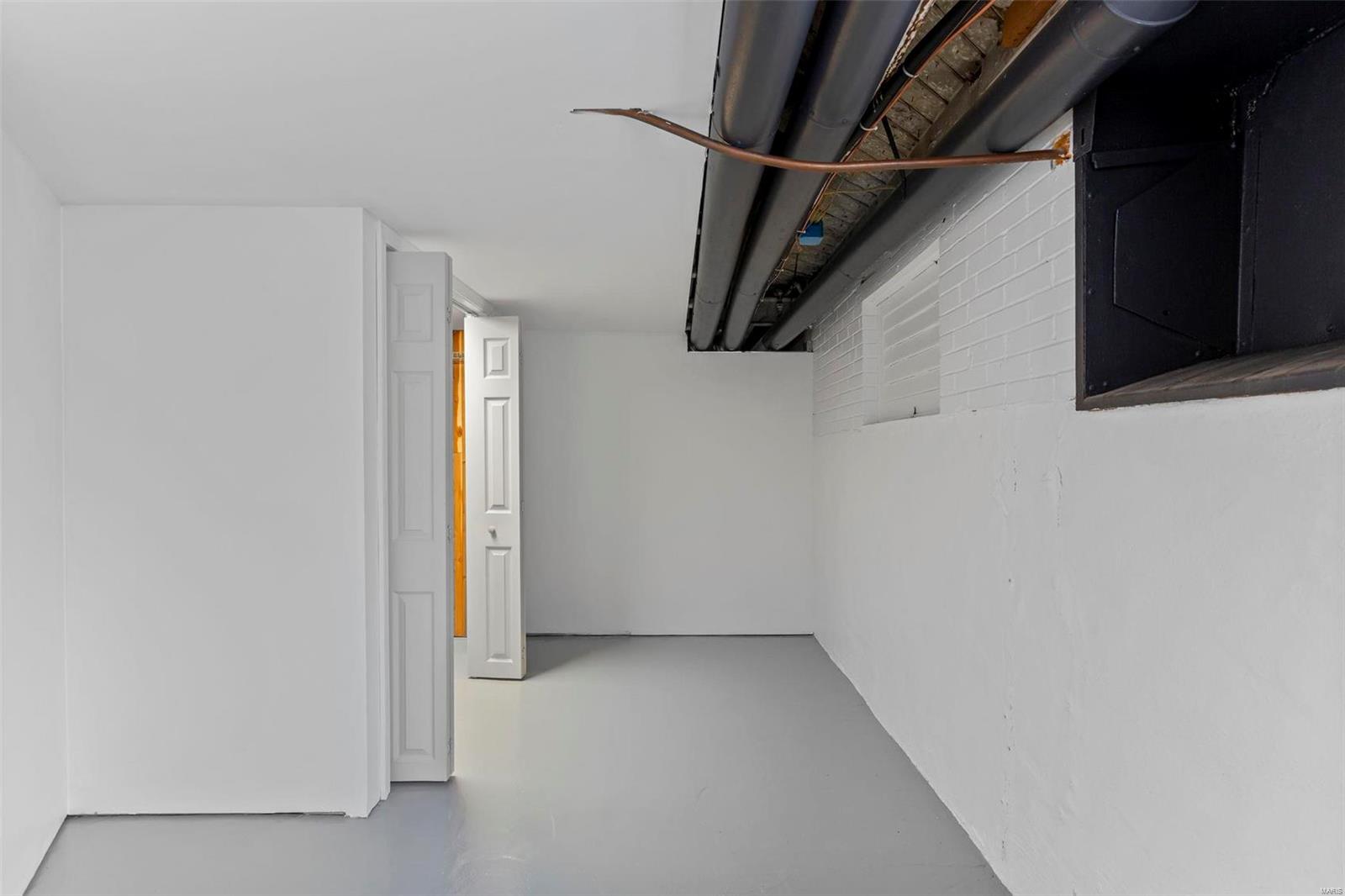 Country Club Court - Residential