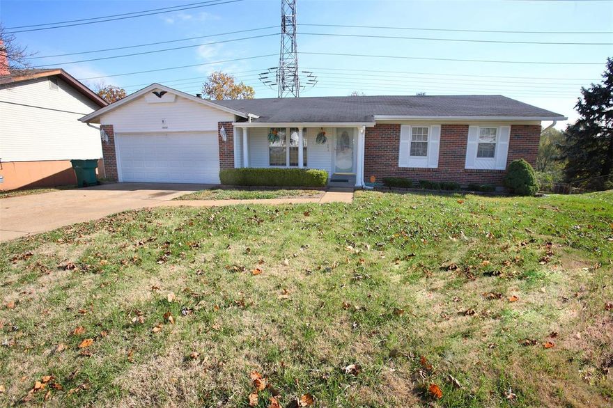 GORGEOUS, well kept 3 bedroom, 2 bath ranch home with over 1500 sf.  Fall in love with the AMAZING 4-seasons room, ATTRACTIVE ceramic floor in the kitchen and main walkway, finished lower level with additional bonus space, WALK OUT LOWER LEVEL.  Make this a November to Remember.   Newer Furnace, A/C, WATER HEATER, HEAT AND A/C ON SUNDECK,  (ONLY 3-4 YEARS OLD)  WINDOWS INSTALLED 2009, STOVE, REFRIGERATOR STAYS WITH PROPERTY. Additional Rooms: Sun Room