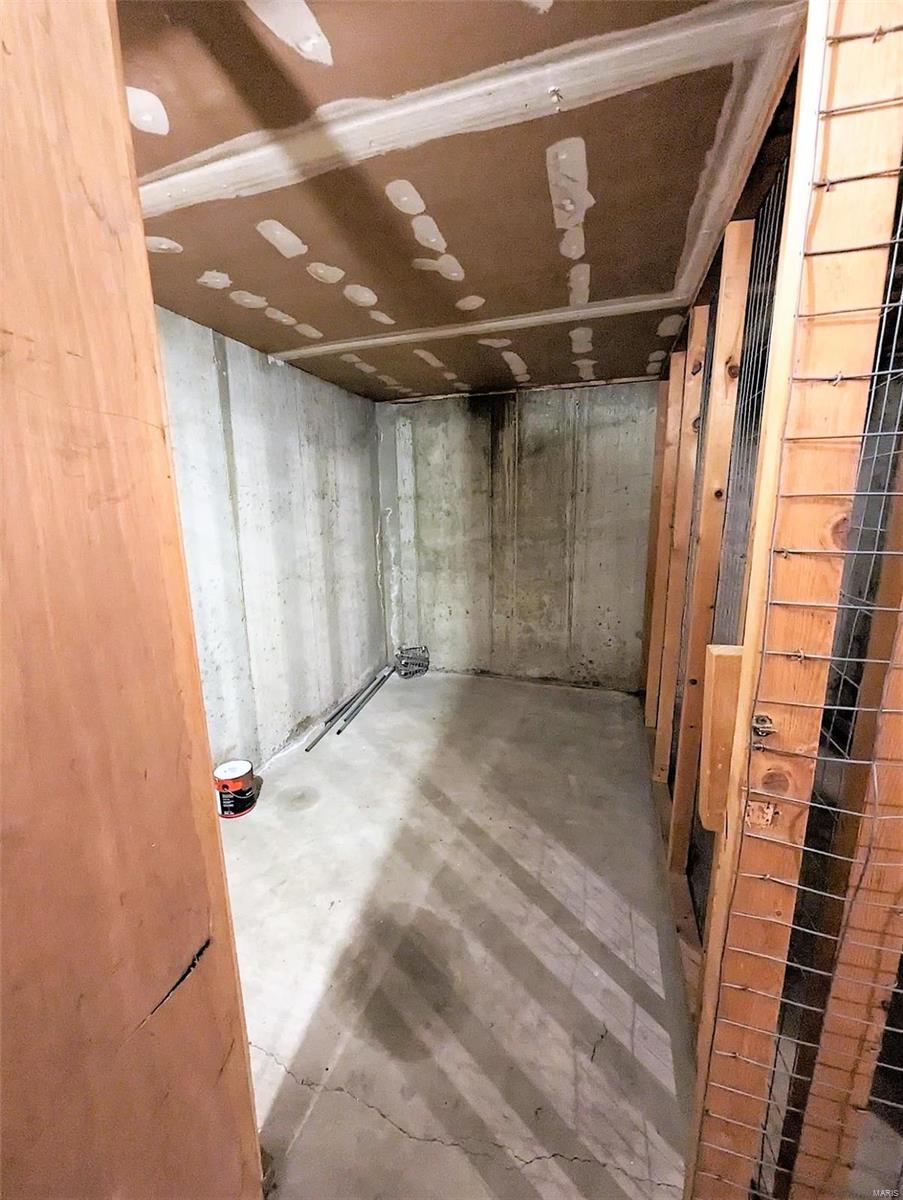 Carroll Wood Condo - Residential
