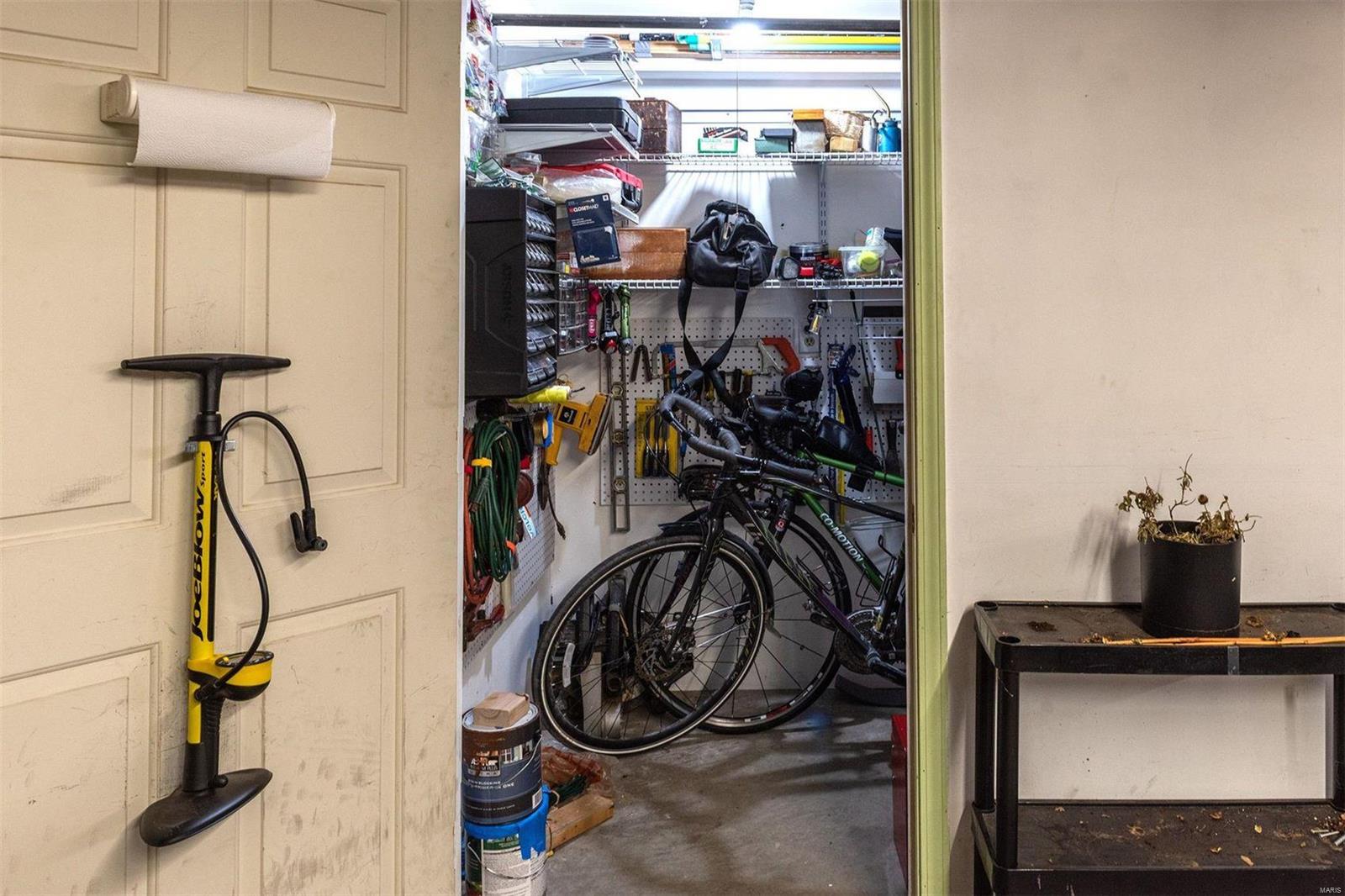 West Pine Terrace Condo Ph 02 - Residential