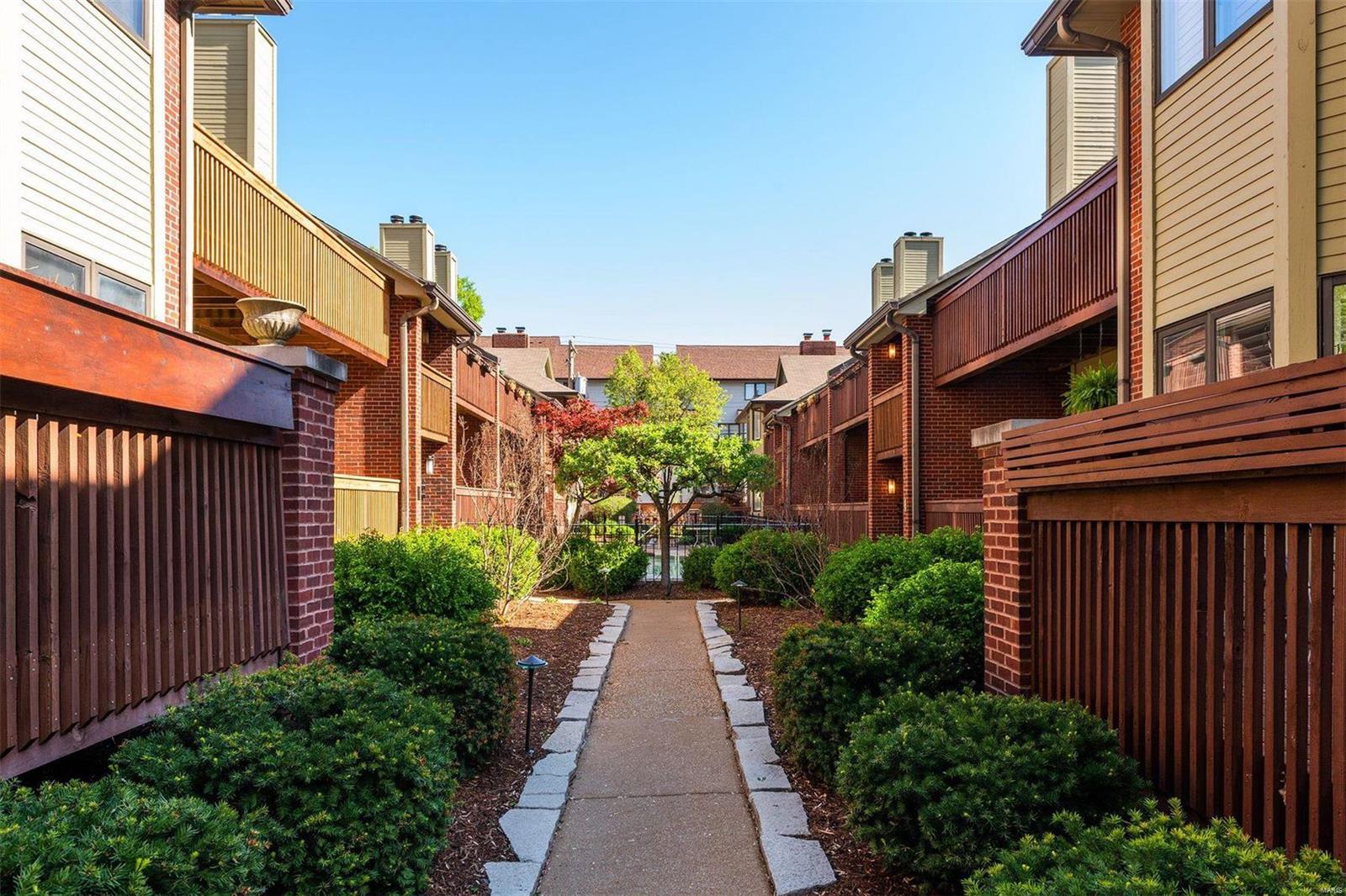 West Pine Terrace Condo Ph 02 - Residential