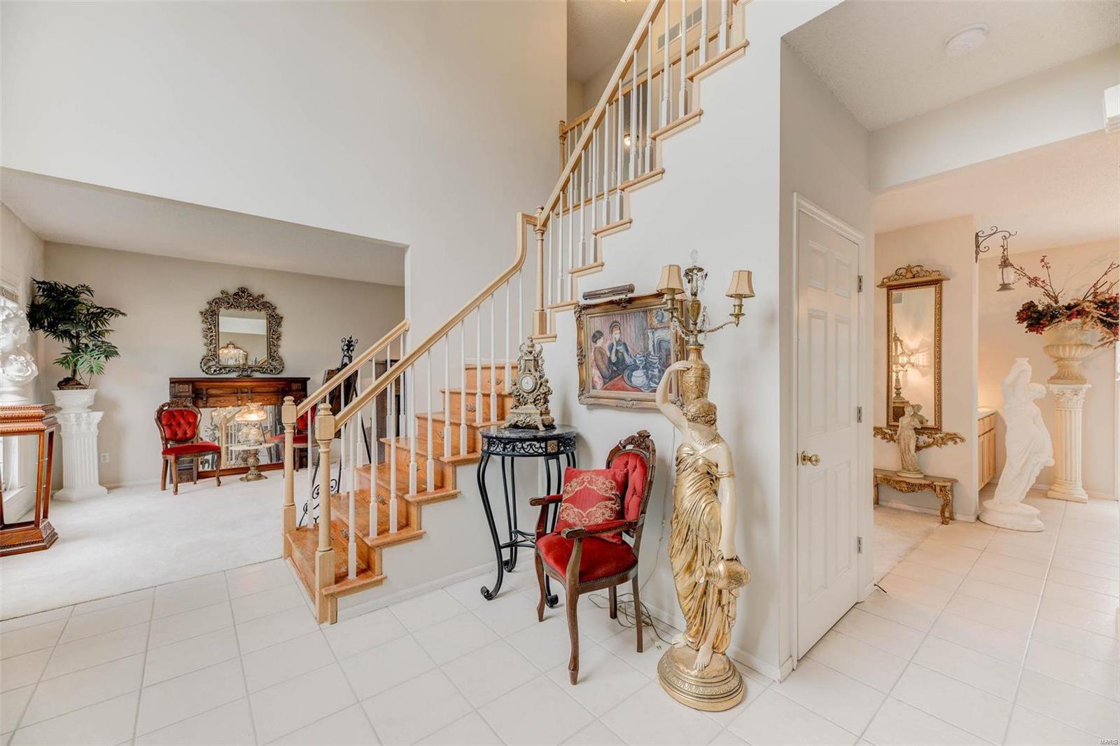 Country Crossing Manor - Residential