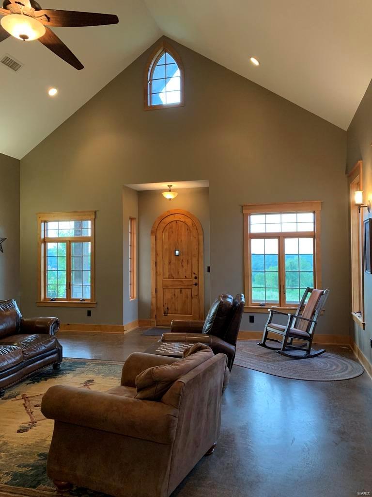 Meadows at Spring Creek - Farm