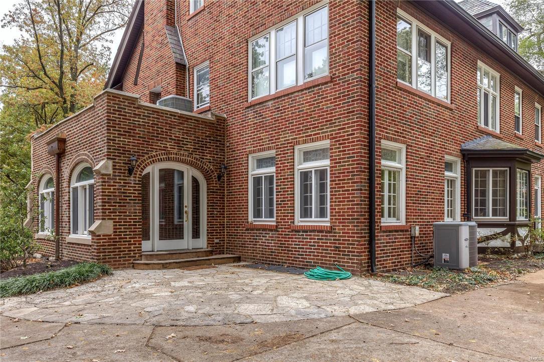 University Hills - Residential Lease