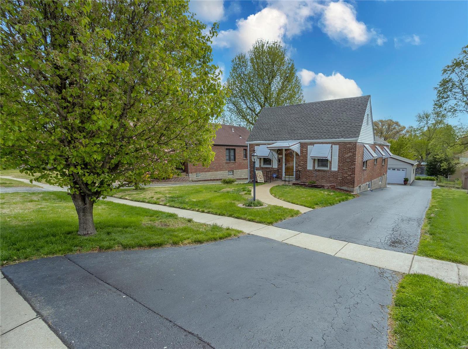 Donald Place First Add - Residential