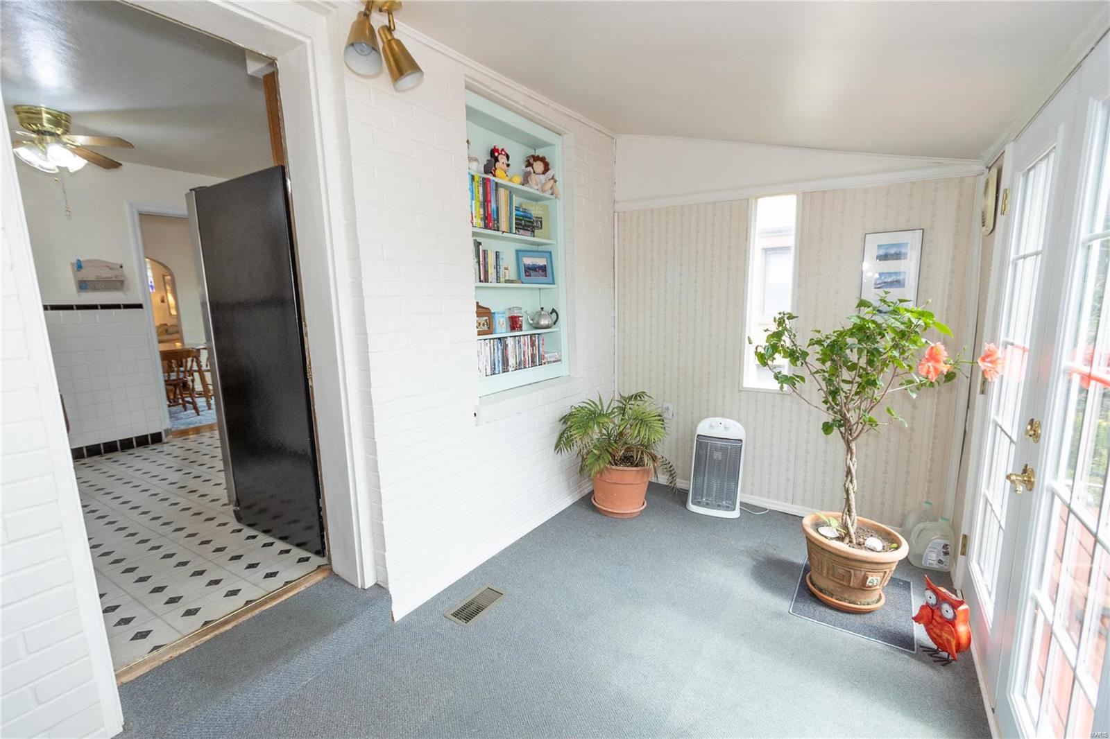 Donald Place First Add - Residential