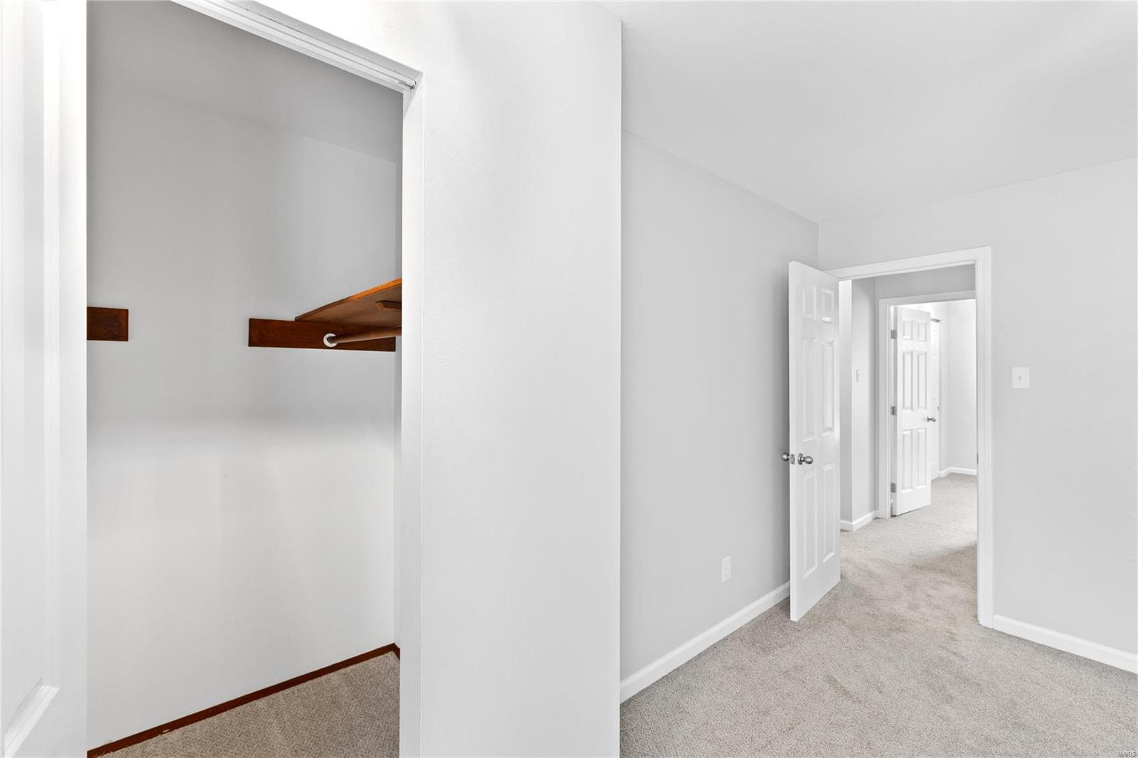 St Louis, Missouri 63125, United States, 2 Bedrooms Bedrooms, ,2 BathroomsBathrooms,Residential,Pending,35384