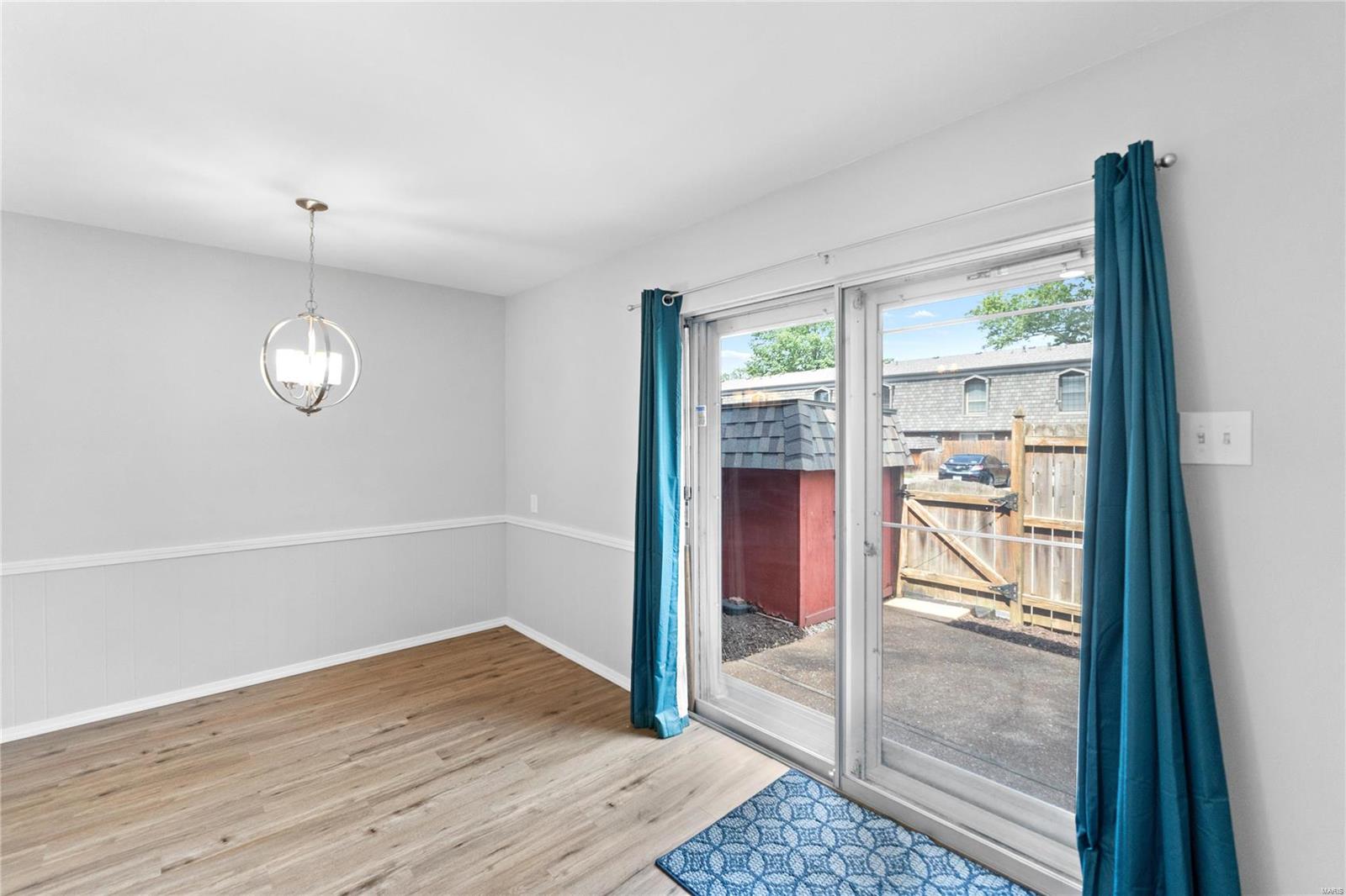 St Louis, Missouri 63125, United States, 2 Bedrooms Bedrooms, ,2 BathroomsBathrooms,Residential,Pending,35384