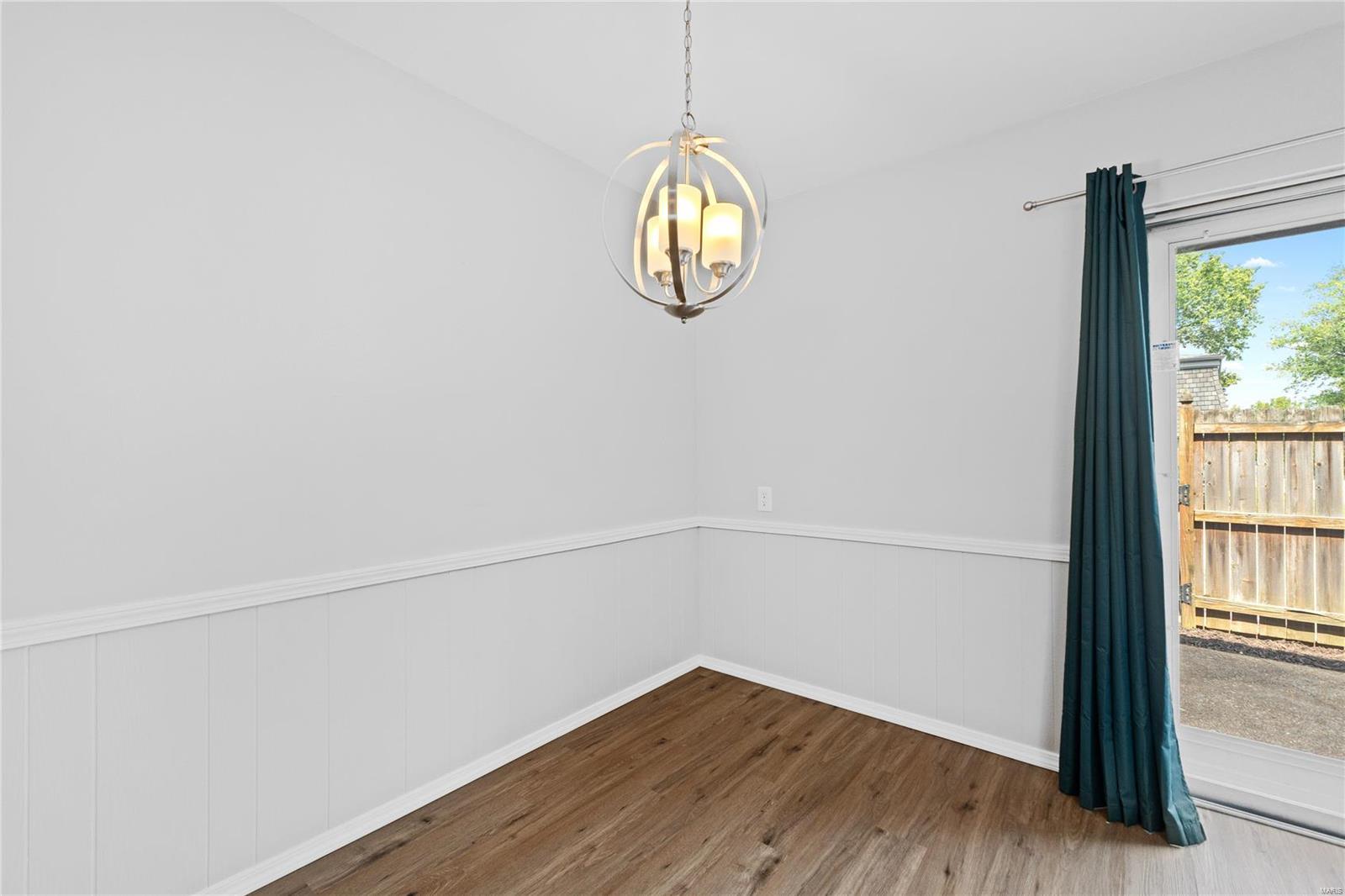 St Louis, Missouri 63125, United States, 2 Bedrooms Bedrooms, ,2 BathroomsBathrooms,Residential,Pending,35384