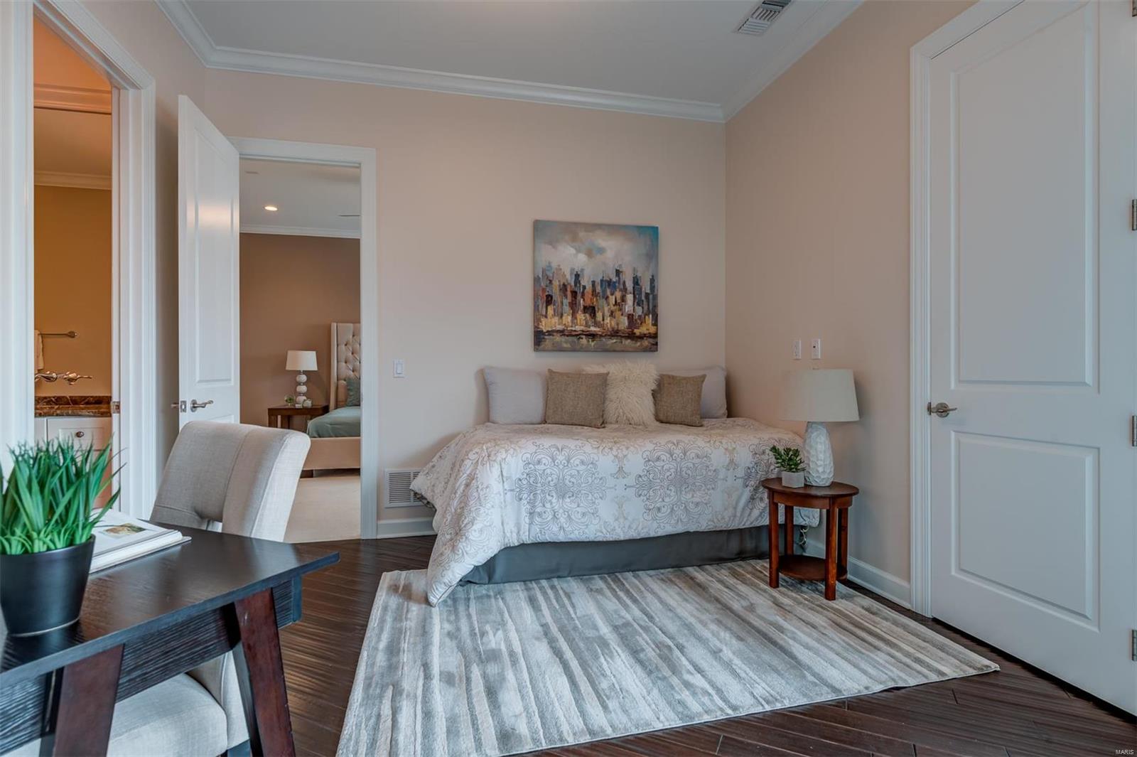 The Crescent Condominium - Residential