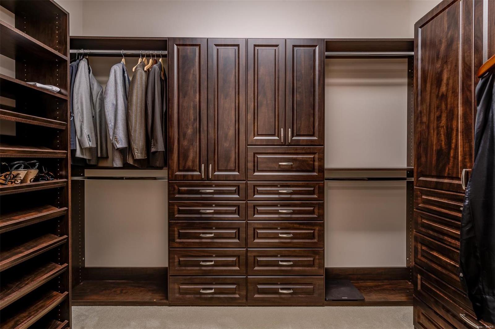 The Crescent Condominium - Residential