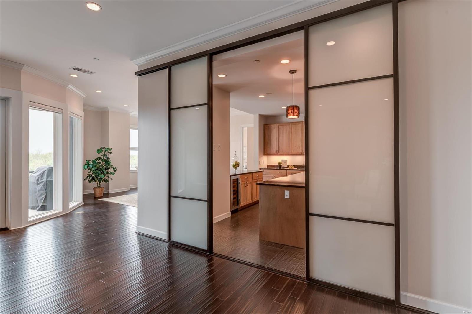 The Crescent Condominium - Residential