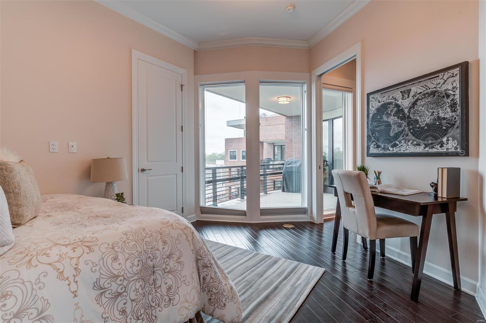 The Crescent Condominium - Residential