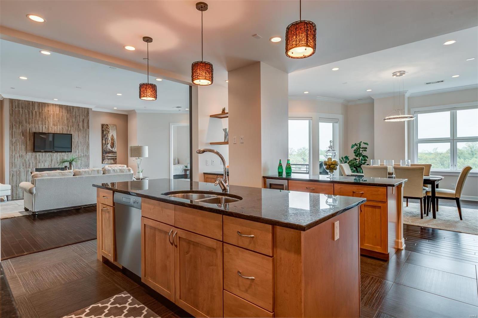 The Crescent Condominium - Residential