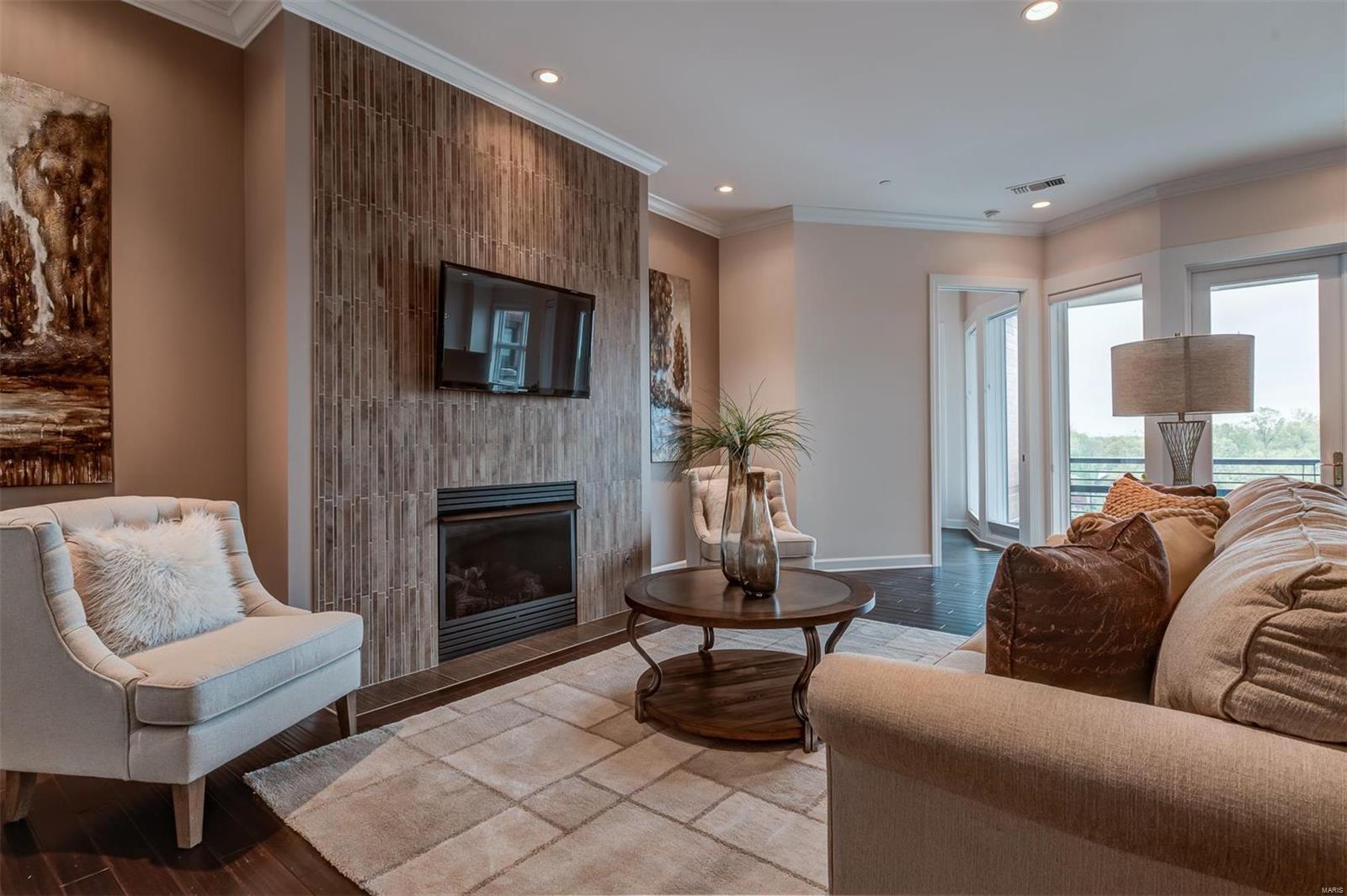 The Crescent Condominium - Residential