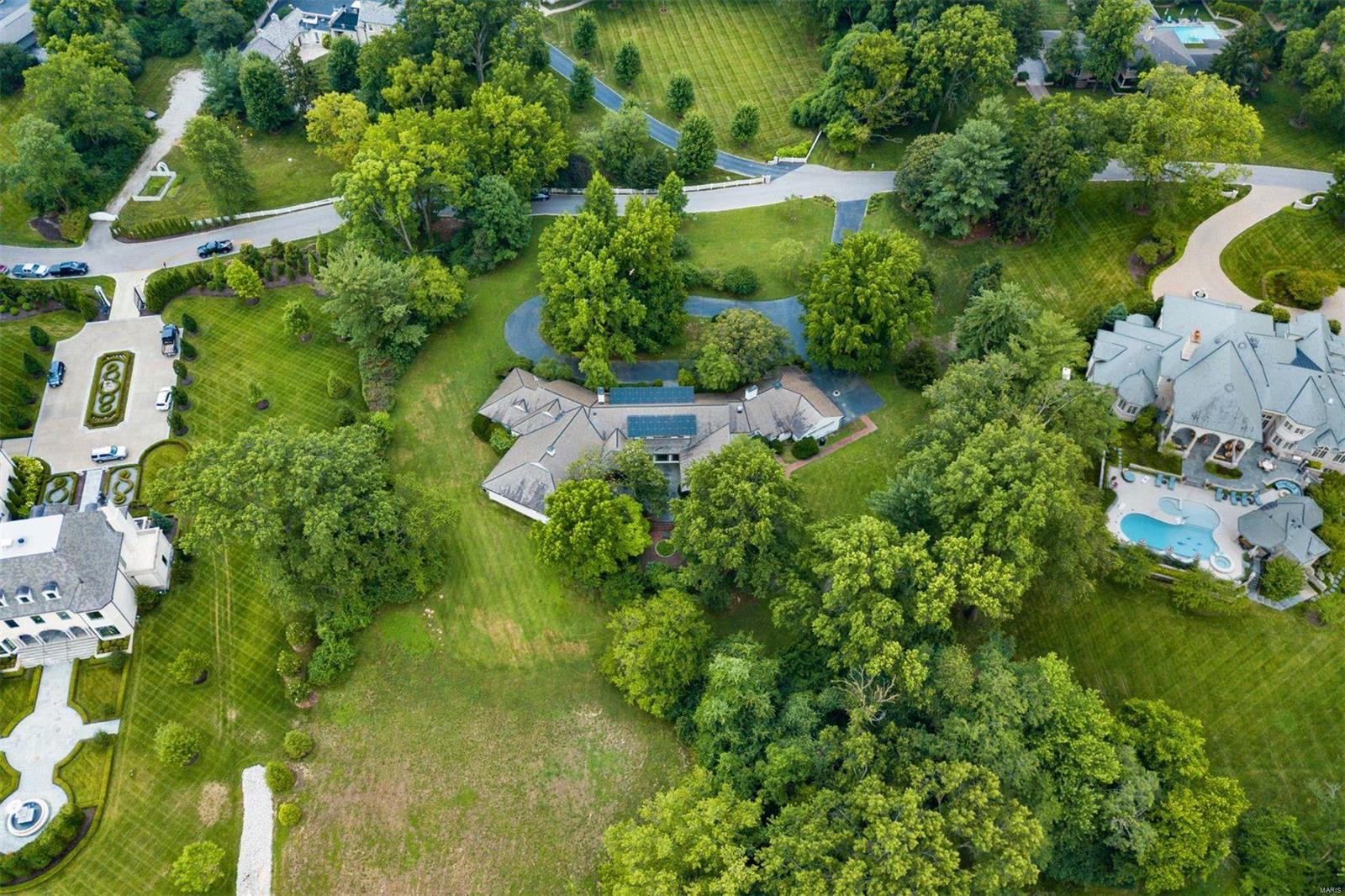 David Finke Estate - Residential