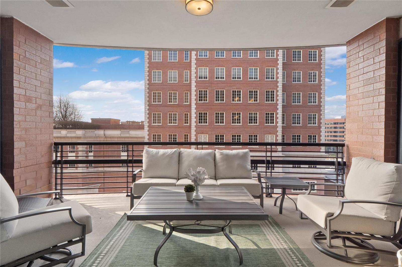 Crescent - Residential