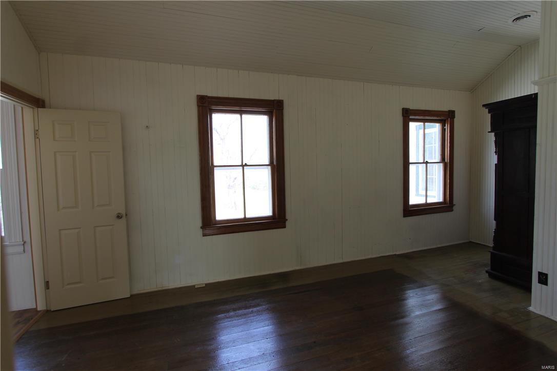 Big Tree - Residential