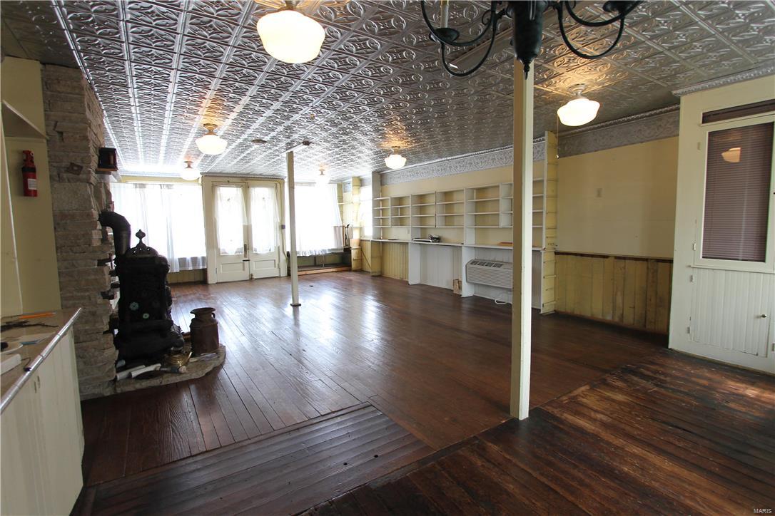 Big Tree - Residential