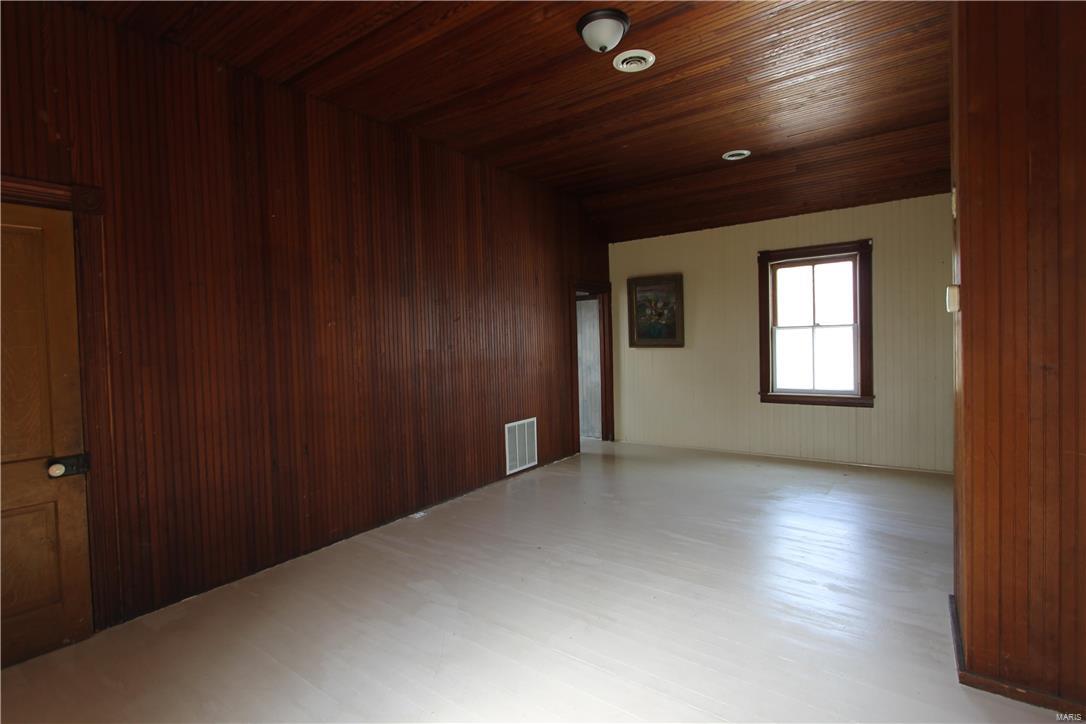 Big Tree - Residential