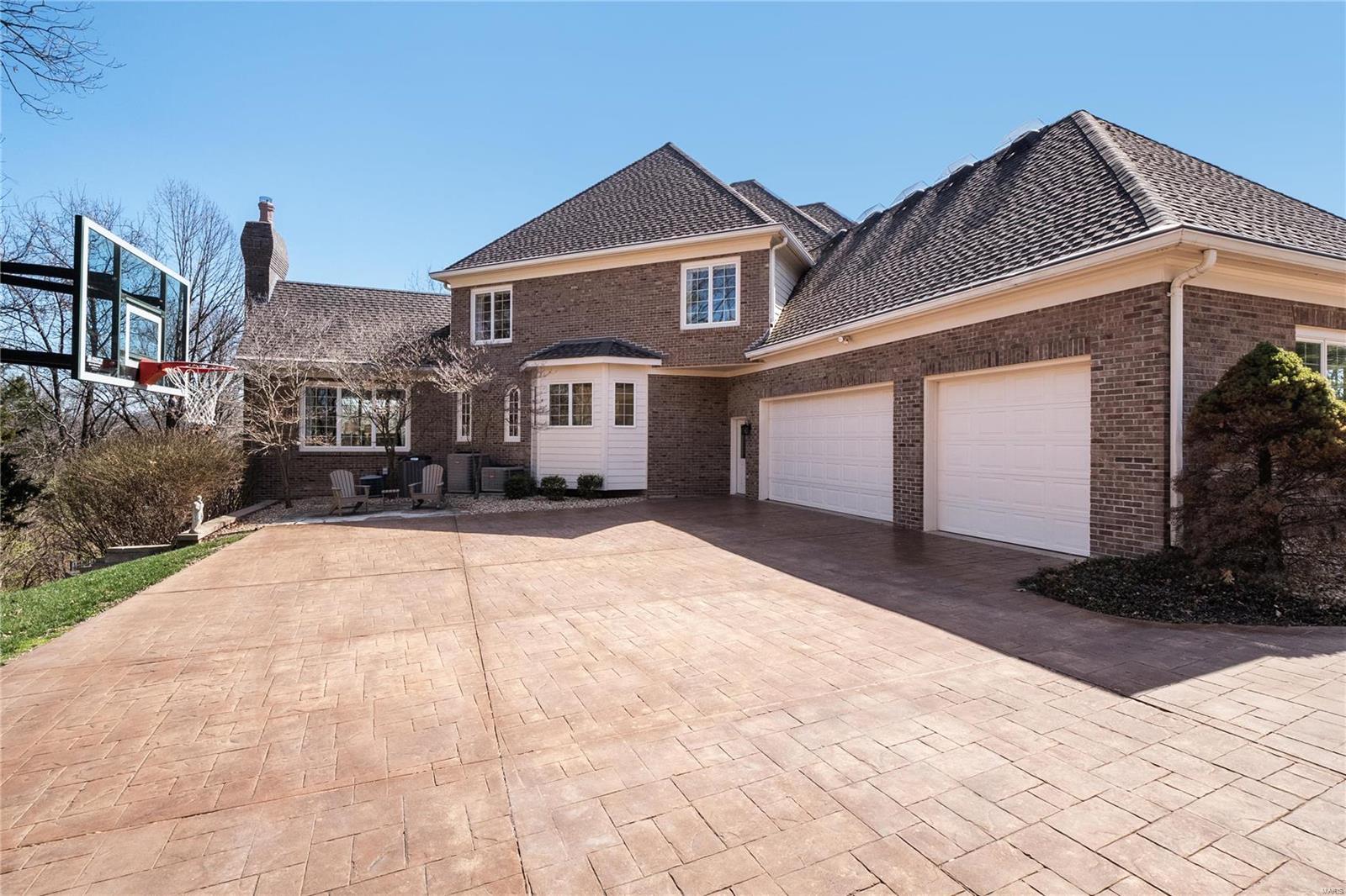 Shepard Oaks - Residential