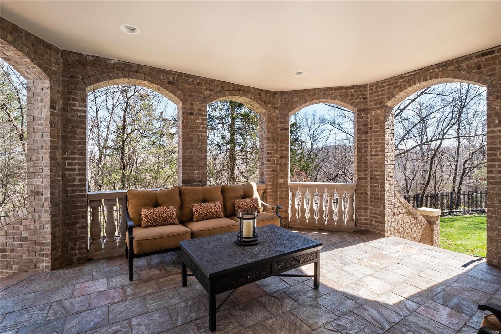 Shepard Oaks - Residential