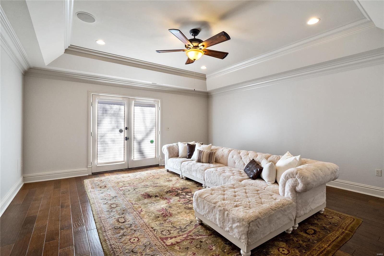 Shepard Oaks - Residential