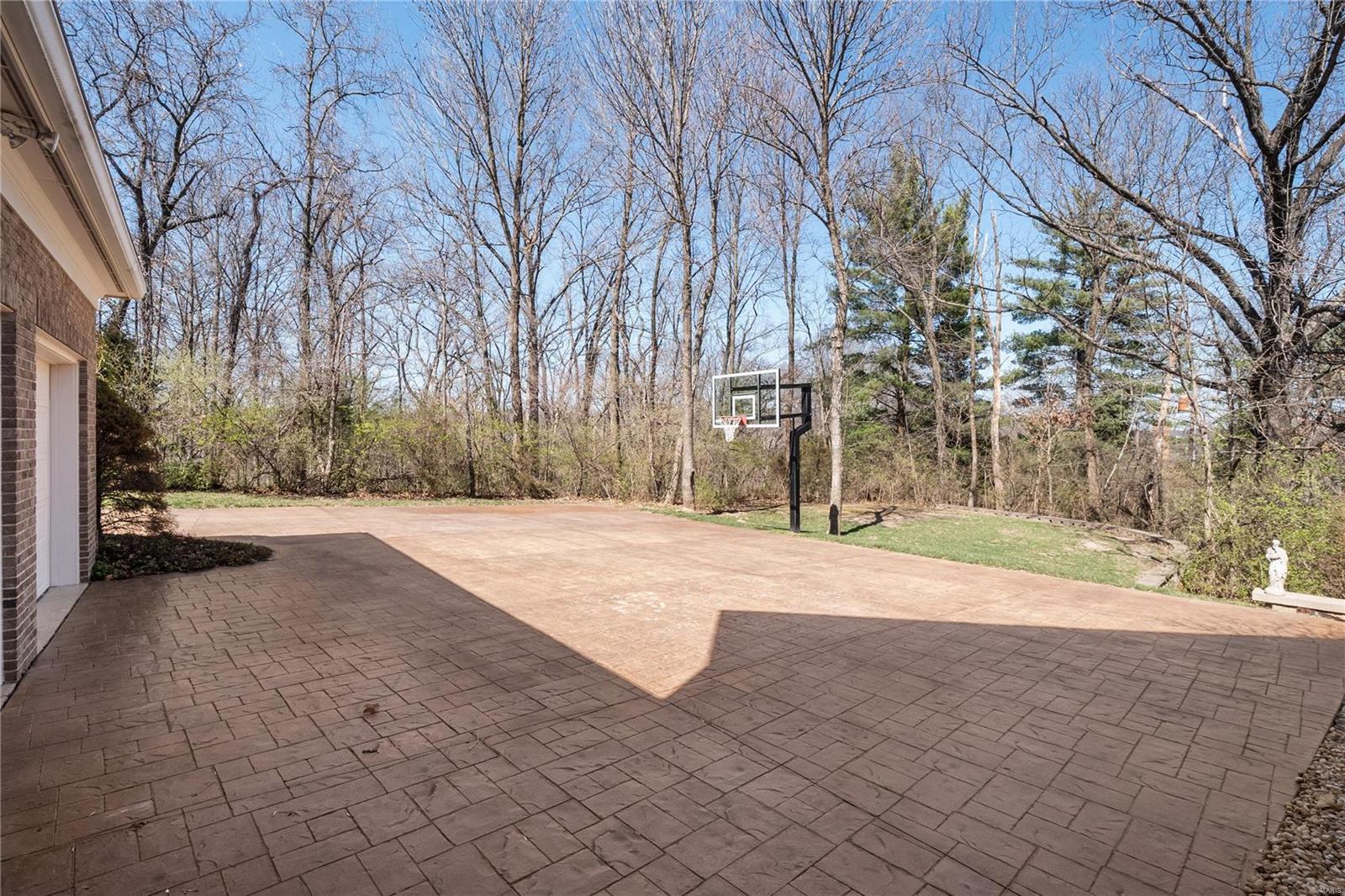 Shepard Oaks - Residential