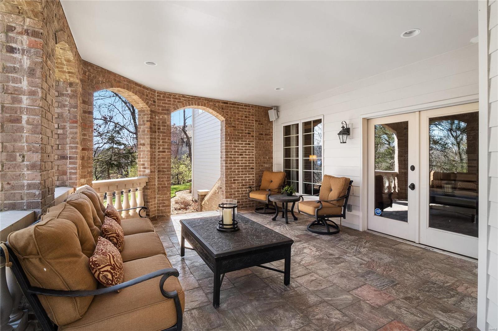 Shepard Oaks - Residential