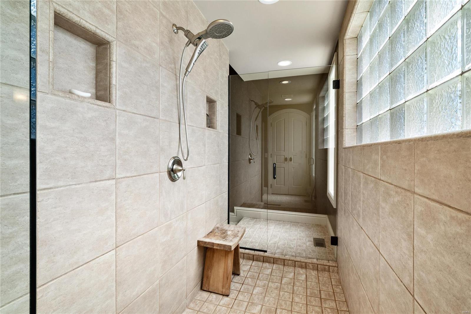 Shepard Oaks - Residential