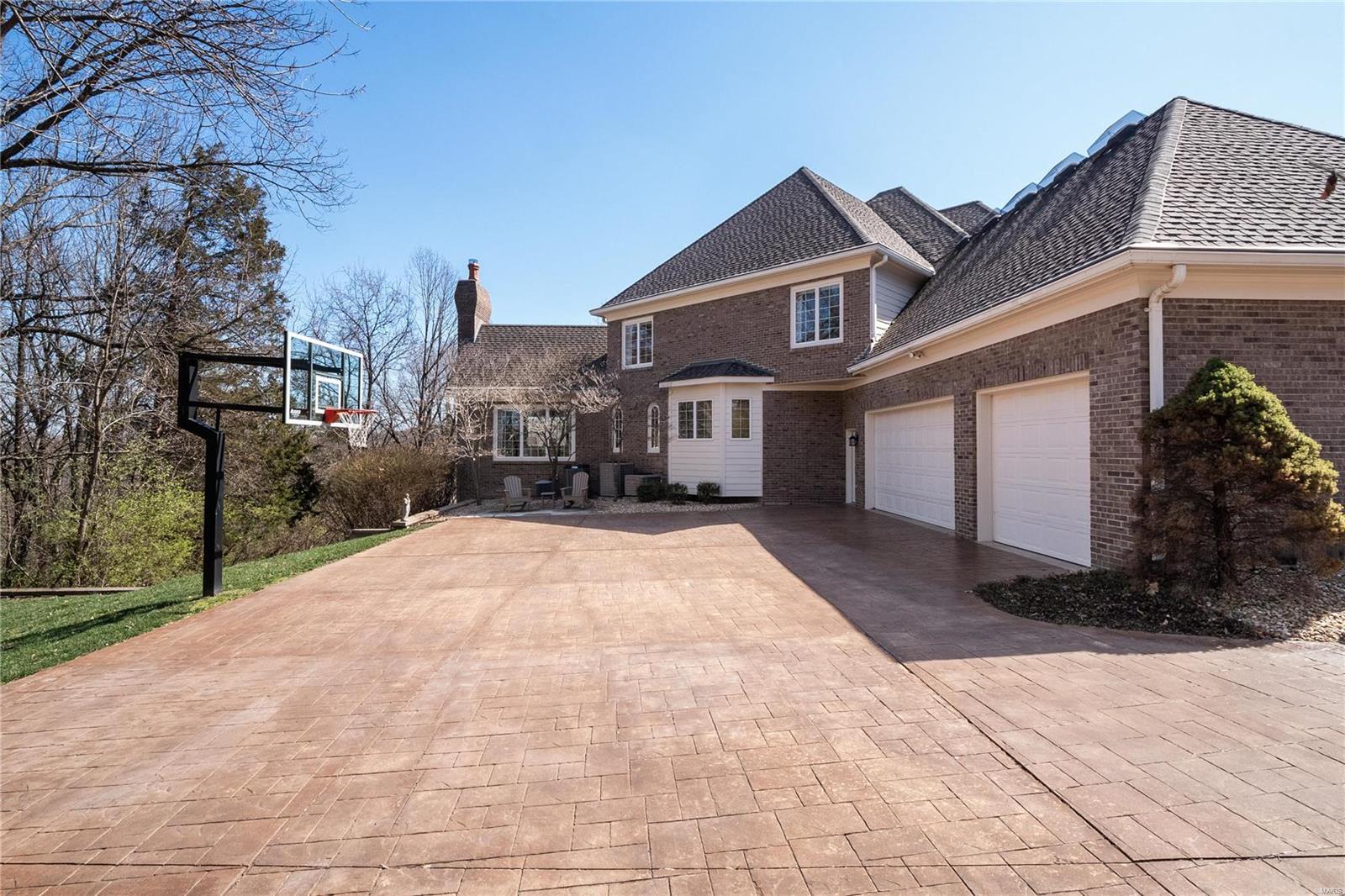 Shepard Oaks - Residential