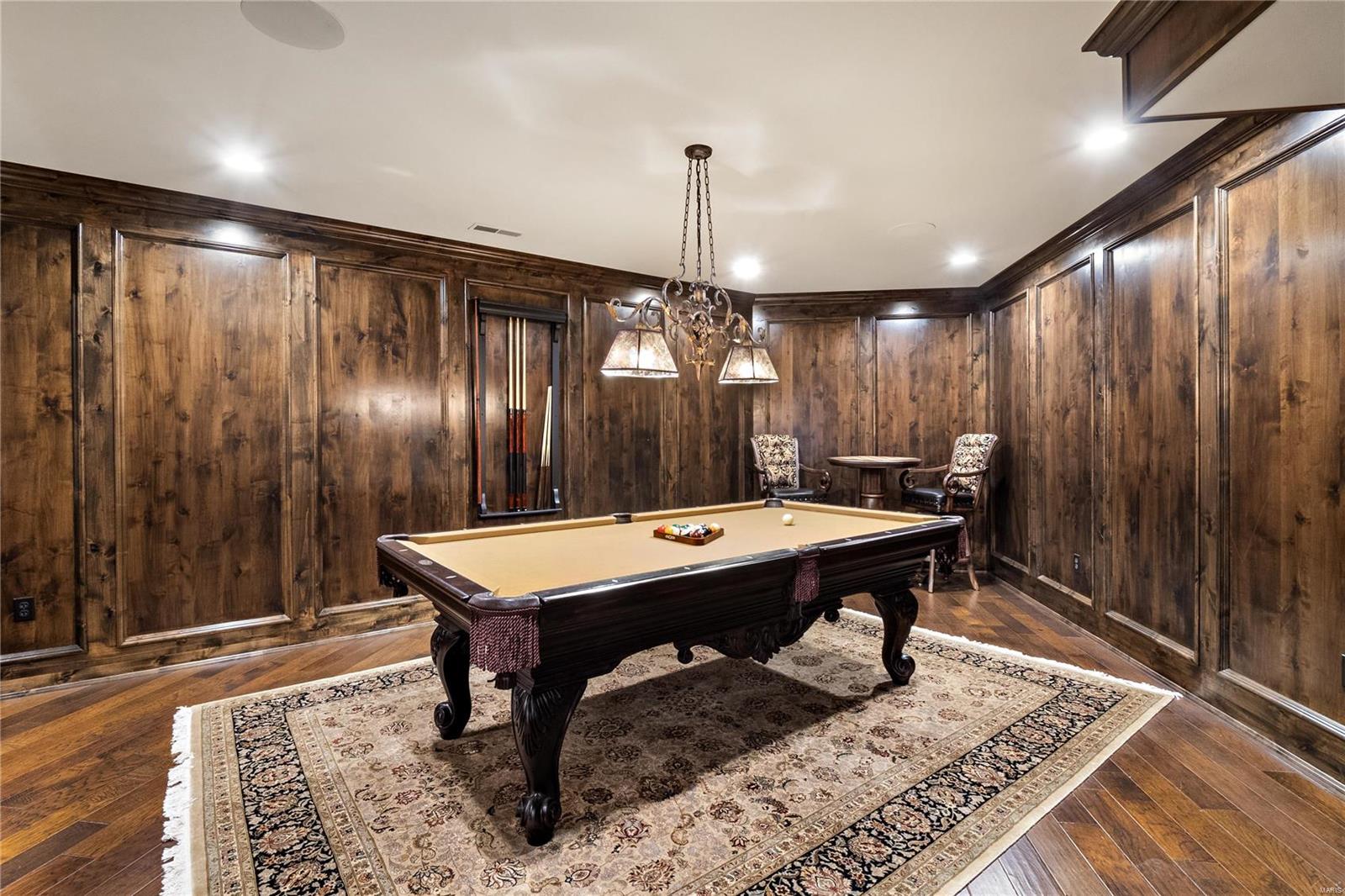 Shepard Oaks - Residential