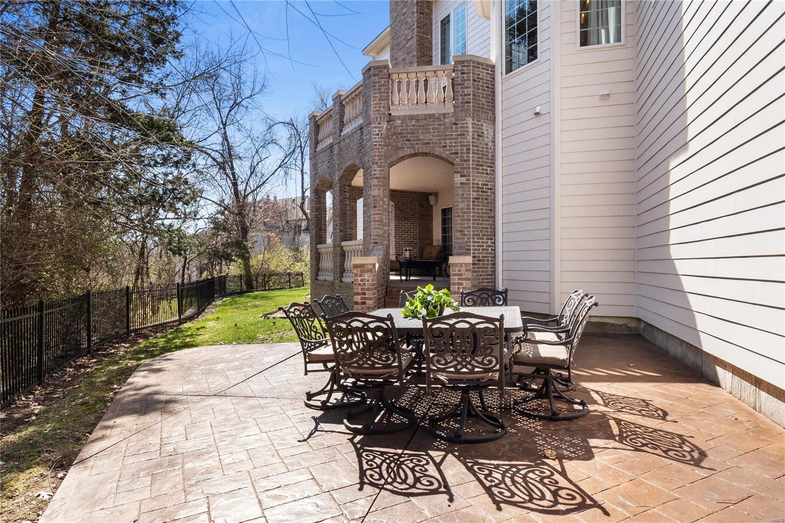 Shepard Oaks - Residential