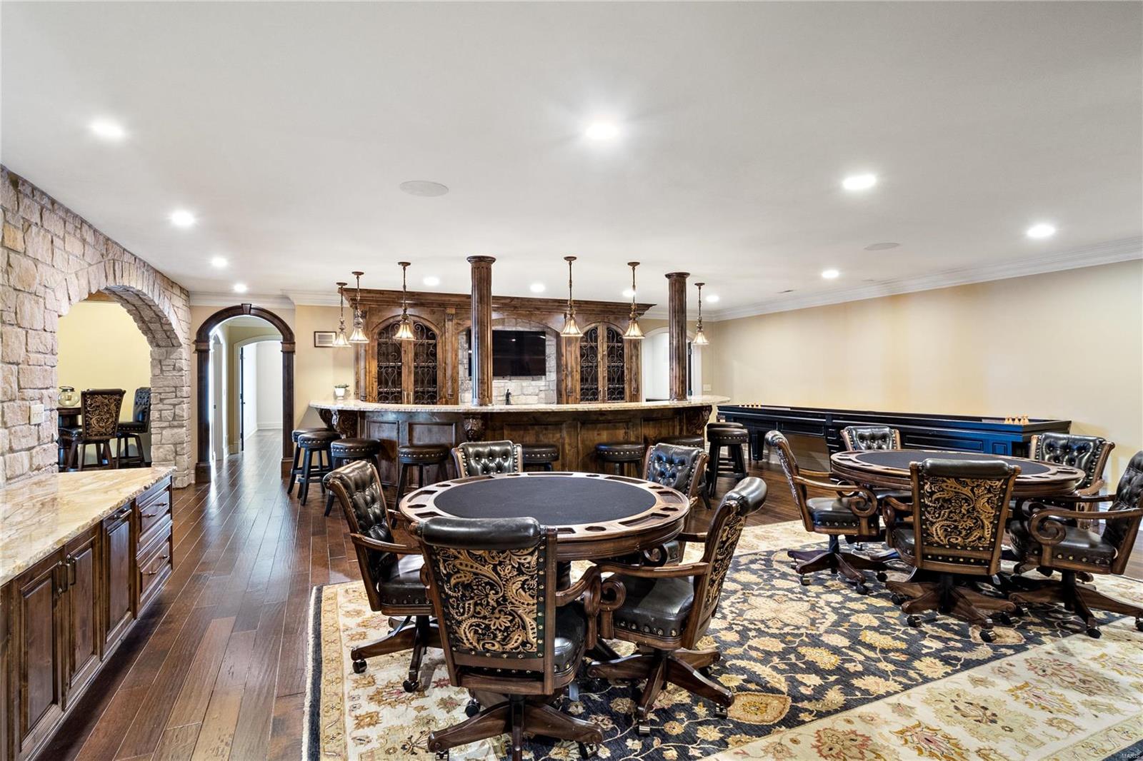 Shepard Oaks - Residential