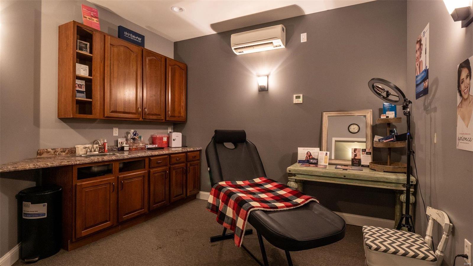 Tracts - Commercial Sale